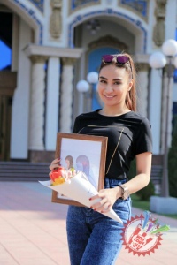 Байрам муборак азиз ва мўтабар аёллар!