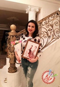 Байрам муборак азиз ва мўтабар аёллар!