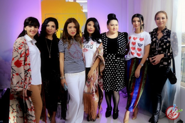 Дилдора Қосимова баҳорги либослари коллекциясининг тақдимотини ўтказди