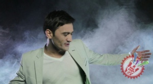 Хушовоз хонанда Ҳусан янги клип суратга олдирди