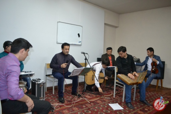 Шуҳрат Қаюмов: Гапинг бўлмаса, саҳнага чиқма!