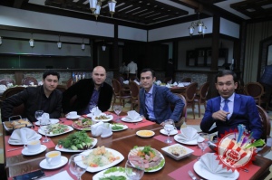 Фаррух Раимов илк альбом тақдимотини ўтказди