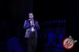 Шуҳрат Қаюмовнинг концерт дастуридан фоторепортаж