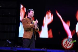 Шуҳрат Қаюмовнинг концерт дастуридан фоторепортаж