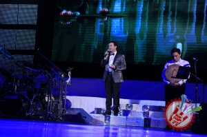 Шуҳрат Қаюмовнинг концерт дастуридан фоторепортаж