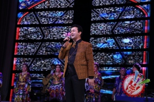 Шуҳрат Қаюмовнинг концерт дастуридан фоторепортаж