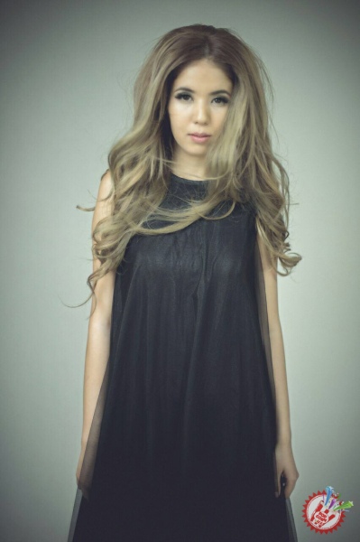 Будурнинг саволларга тўла қўшиғини қарши олинг