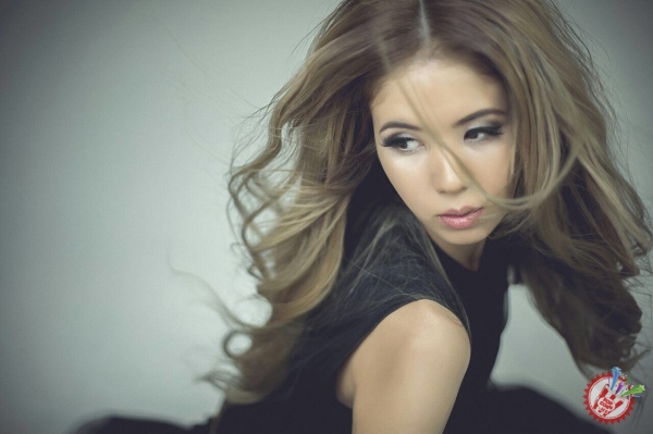 Будурнинг саволларга тўла қўшиғини қарши олинг