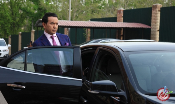 Озодбек Назарбеков янги видеоклип суратга олдирди