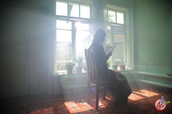 Сардор Раҳимхон 10 йилдан буён унга мухлислик қилаётган қиз учун қўшиқ куйлади