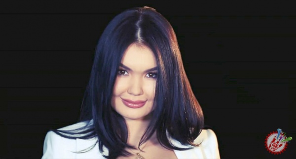 Азиза Низамовадан янги тарона премьераси