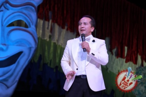 Мирзо театрининг  концерт дастуридан фоторепортаж