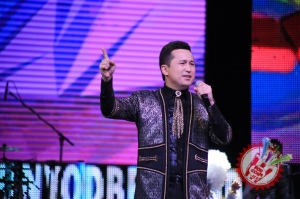 Бунёдбек Саидовнинг “Отам дуоси” номли концерт дастуридан фоторепортаж