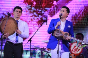 Бунёдбек Саидовнинг “Отам дуоси” номли концерт дастуридан фоторепортаж