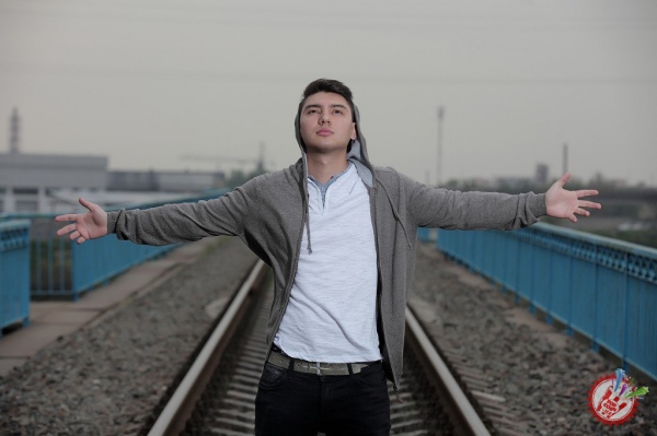 Тоҳир Содиқовнинг репертуаридаги сиз севган қўшиқ Жавоҳир Содиқов ижросида