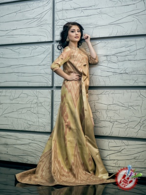 Дизайнер Гулчеҳра Юнусова янги либослари коллекциясини намойиш этди