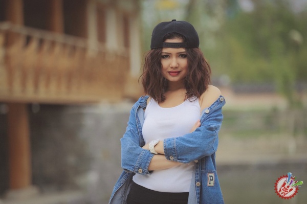 Ситора Алимжонова янги фотосессиясини тақдим этди