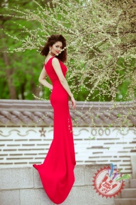 Ситора Алимжонова янги фотосессиясини тақдим этди