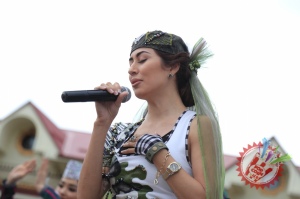 Каниза: Лола, Райҳон, Беном ҳаттоки, Озодбек Назарбеков ҳам ғояларимни ўғирлашмоқда