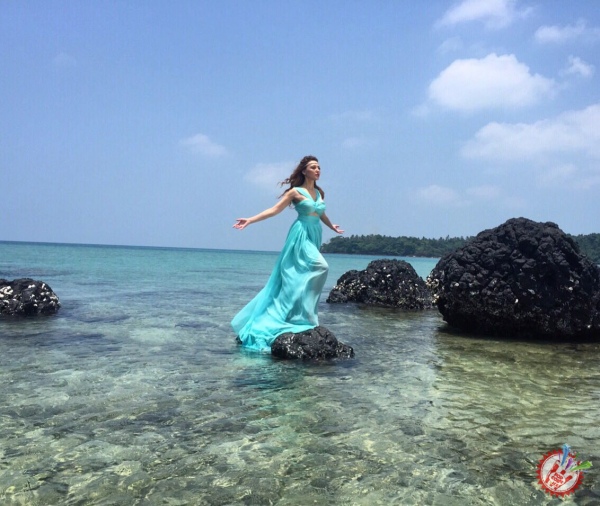 Хонанда Лола навбатдаги  "Я вода" клипи устида иш олиб бормоқда