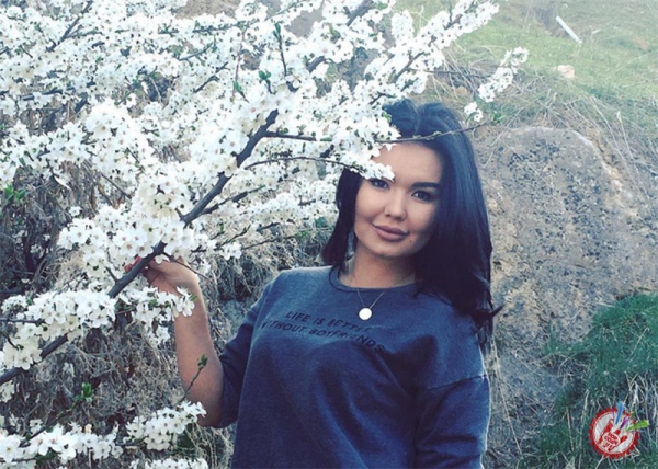 Сиз севган қўшиқлар Азиза Низамова ижросида