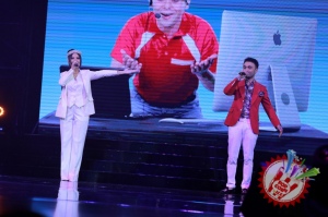 Мафтункор Шаҳзоданинг концерт дастуридан фоторепортаж