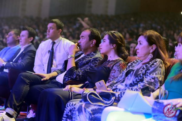 Бетакрор Шаҳзоданинг кутилмаган туҳфаларга бой концерт дастури ҳақида батафсил