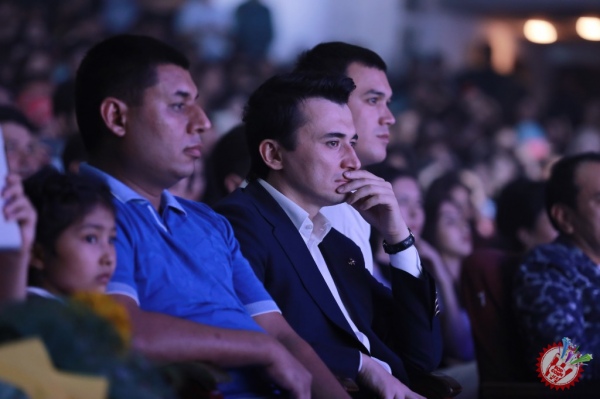 Бетакрор Шаҳзоданинг кутилмаган туҳфаларга бой концерт дастури ҳақида батафсил