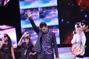 Сардор Раҳимхоннинг “Ҳар кунинг улуғ неъмат” номли концерт дастуридан фоторепортаж