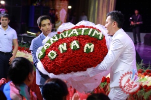 Сардор Раҳимхоннинг “Ҳар кунинг улуғ неъмат” номли концерт дастуридан фоторепортаж