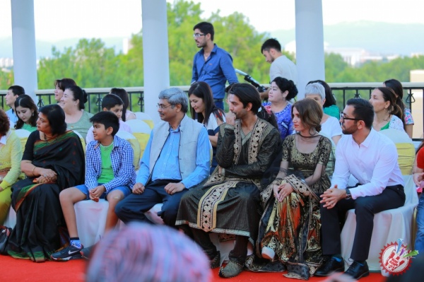 “Тўйлар муборак – 2016” фестивали бўлиб ўтди! Махсус меҳмон Барун Собти!