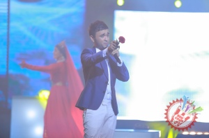 Шоҳруҳхоннинг концерт дастуридан фоторепортаж