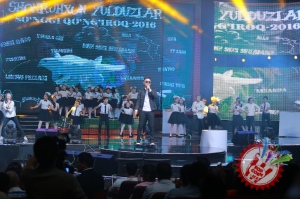 Шоҳруҳхоннинг концерт дастуридан фоторепортаж