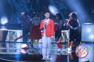 Шоҳруҳхоннинг концерт дастуридан фоторепортаж