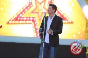 “Афсонавий 90” номли галаконцертдан фоторепортаж