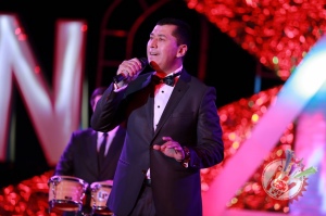 “Афсонавий 90” номли галаконцертдан фоторепортаж