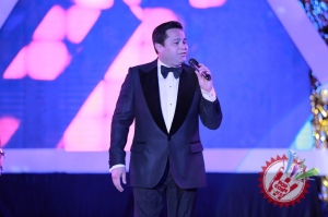 “Афсонавий 90” номли галаконцертдан фоторепортаж