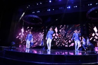 Уммон гуруҳининг яккахон концерт дастуридан фоторепортаж