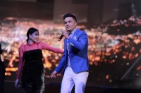 Уммон гуруҳининг яккахон концерт дастуридан фоторепортаж