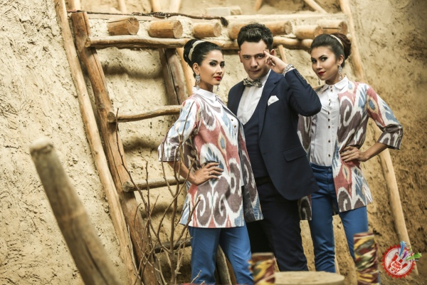 Уз Тарона гуруҳи кимни изламоқда