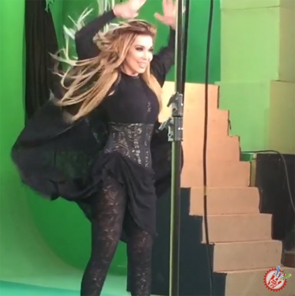 Райҳон навбатдаги видеоклипини суратга олдирди