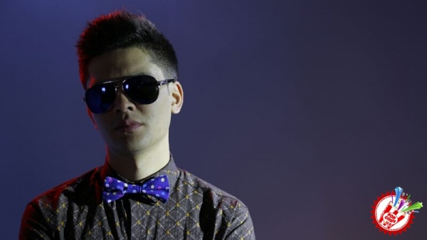 Шоҳзамондан янги қўшиқ “Онам мени”