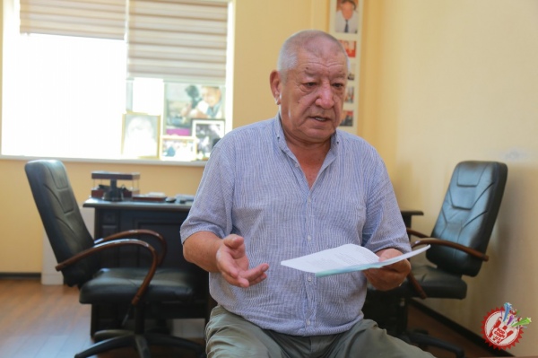 Бугунги кун танқидчилари Мурод Ражабовнинг  танқидига учради