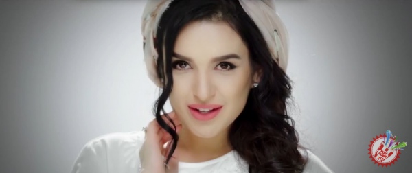 Романтик хонанда Нилуфар Усмонова чин севишини тан олди