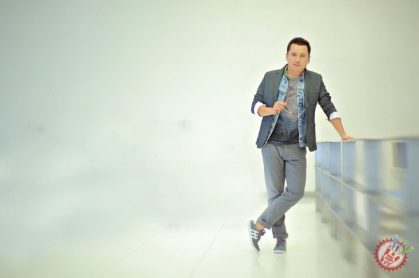 Бунёдбек Саидовнинг “Лўппи - лўппи” клипини баҳо беринг