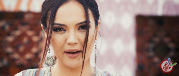 Гулсанам Мамазоитовадан видеопремьера “Алдама мани”