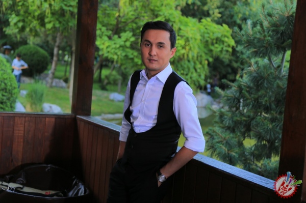 Тез кунда Баҳром Назаровдан янги видеоклип “Лола”