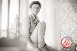 Сарвар навбатдаги фотосессиясини тақдим қилди