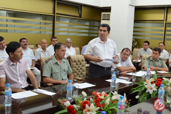 “Ўзбекнаво” эстрада бирлашмасида  жорий йил олти ойи якунлари бўйича ҳисобот йиғилиши бўлиб ўтди.