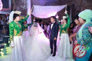 Уммон гуруҳининг аъзоларидан бири Шохрух бўйдоқлар сафини тарк этди